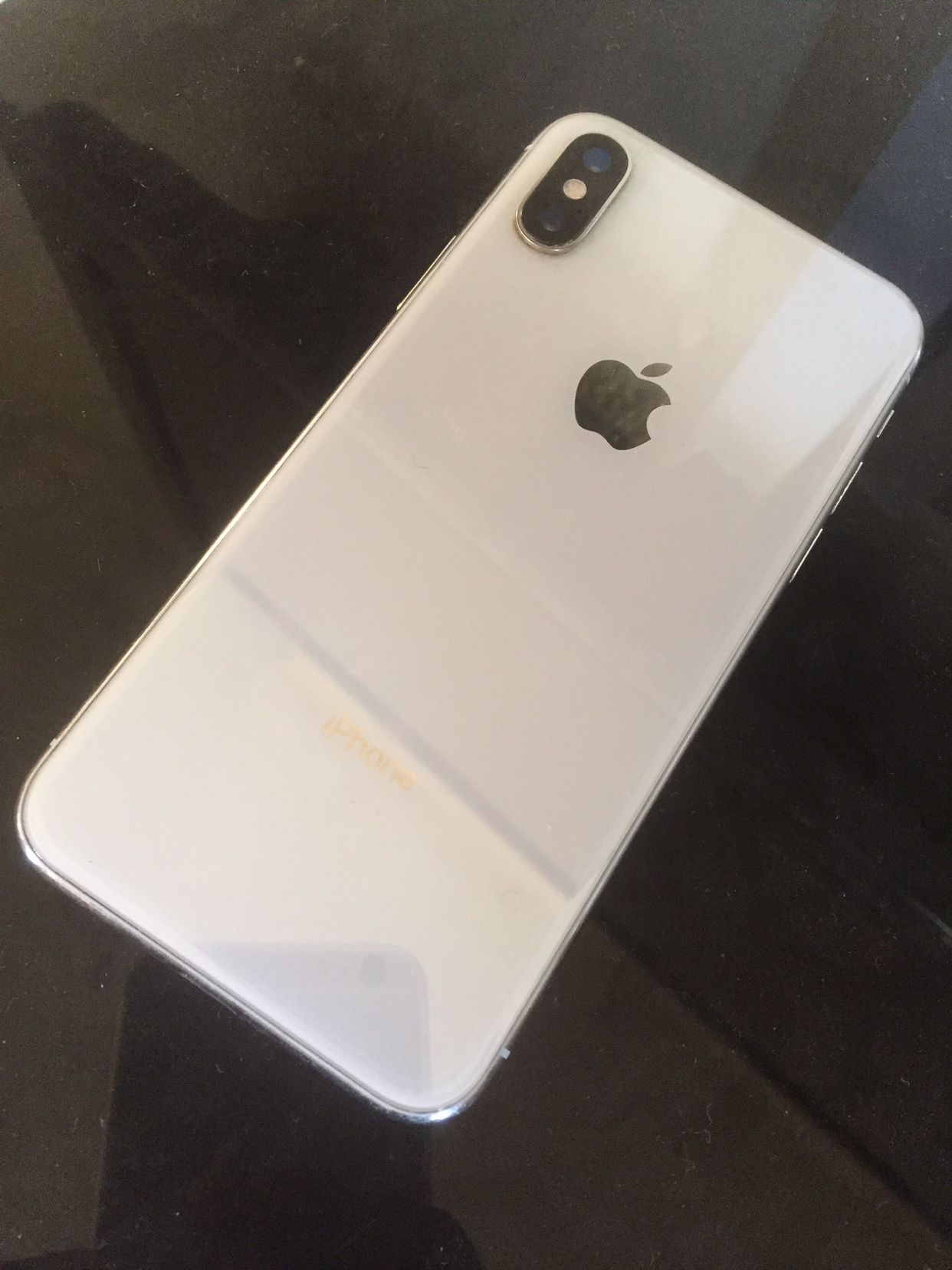 Apple iPhone X - 64GB - Silver (Unlocked) A1901 (GSM) (CA)