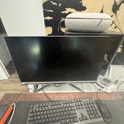 Cyberpower PC Gaming Set Up