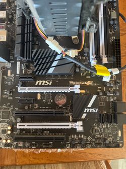 970A MSI Motherboard and AMD CPU combo