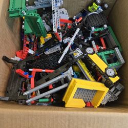 12.4lbs Of Lego Bulk With Minifigs