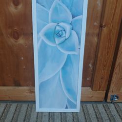 Bluish floral picture