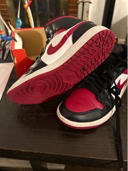 Air Jordan 1 High Top Sneakers