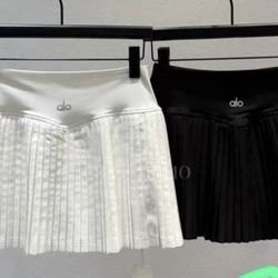 alo Tennis Skorts