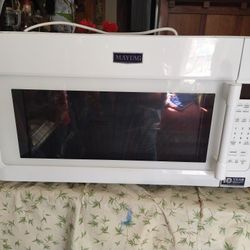 Maytag Microwave