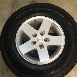 Jeep Wrangler Tire Wheel Pattern 5x5 - 255/75 R17