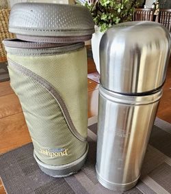 Fishpond Insulated Flask With Insulated Cover