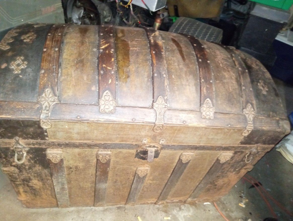 Antique Steamer Trunk