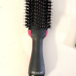 Revlon Styling And Blow Drying Tool