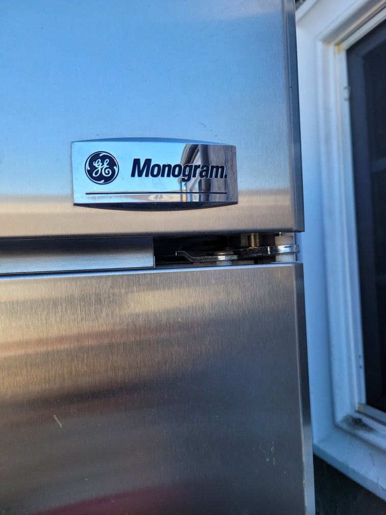 Industrial refrigerator