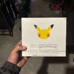 pokémon 25th anniversary Elite trainer box 