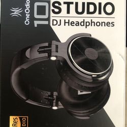 STUDIO D J Headphones