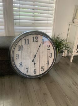 Gray Clock