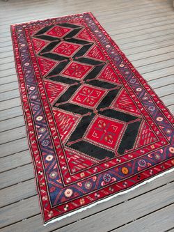 Handmade Wool Persian Tribal Rug - Red & Black Geometric Design - 5.1 x 10.7 ft