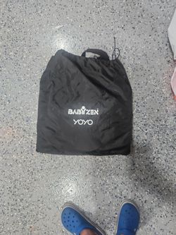 Babyzen Yoyo with carrying bag - very light used