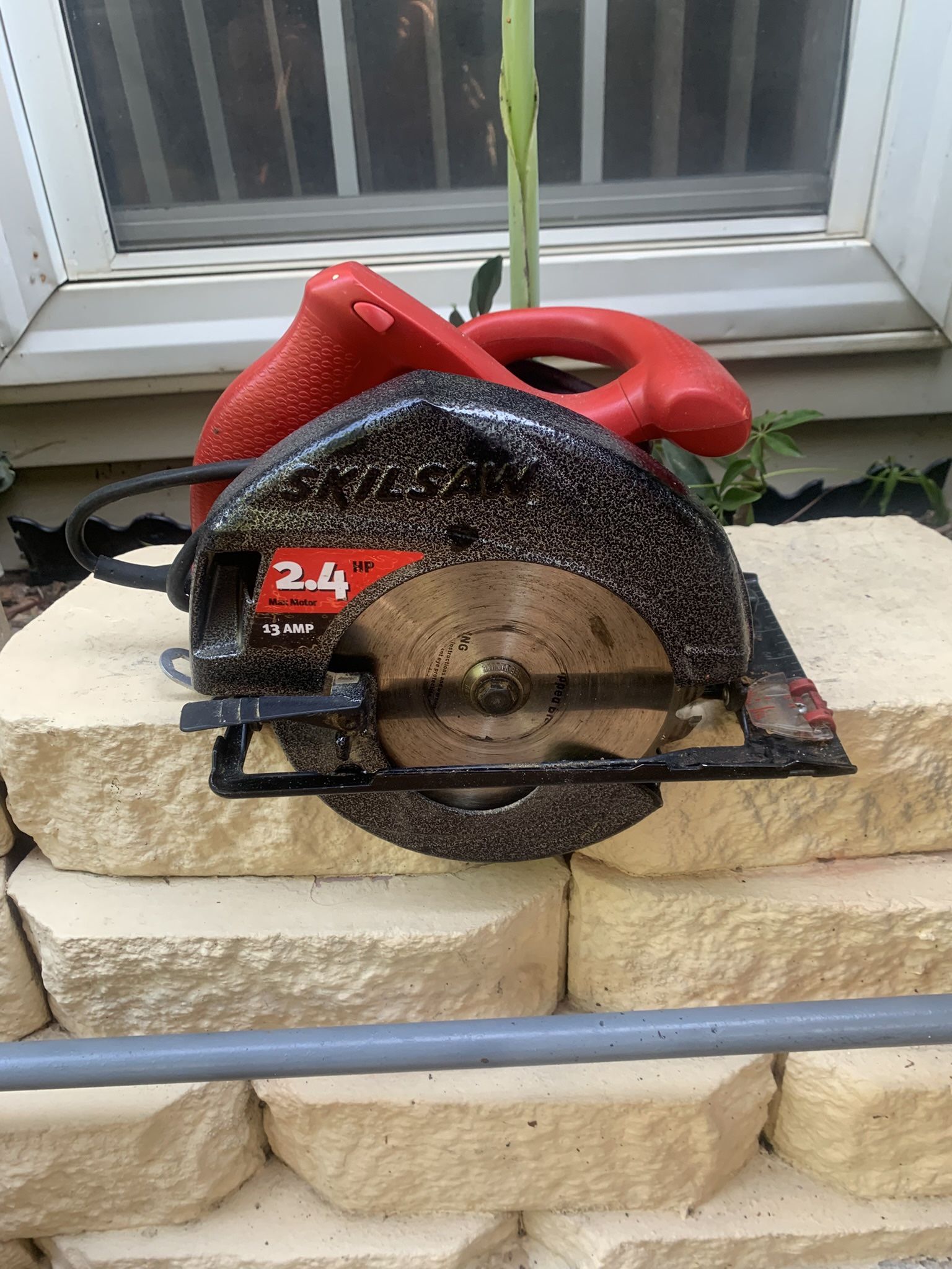 SkilSaw