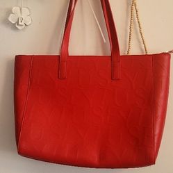 BEAUTIFUL AND ELEGANT RED BAG USEY TOTE 