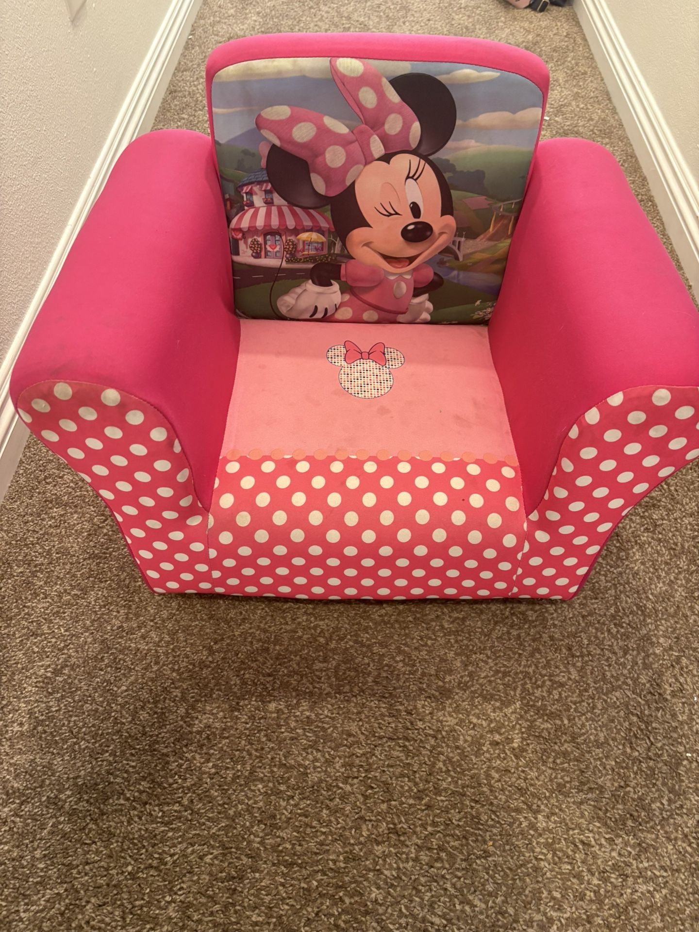 Minnie Mouse Chair 