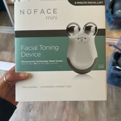 NuFace Mini Facial Toning device 
