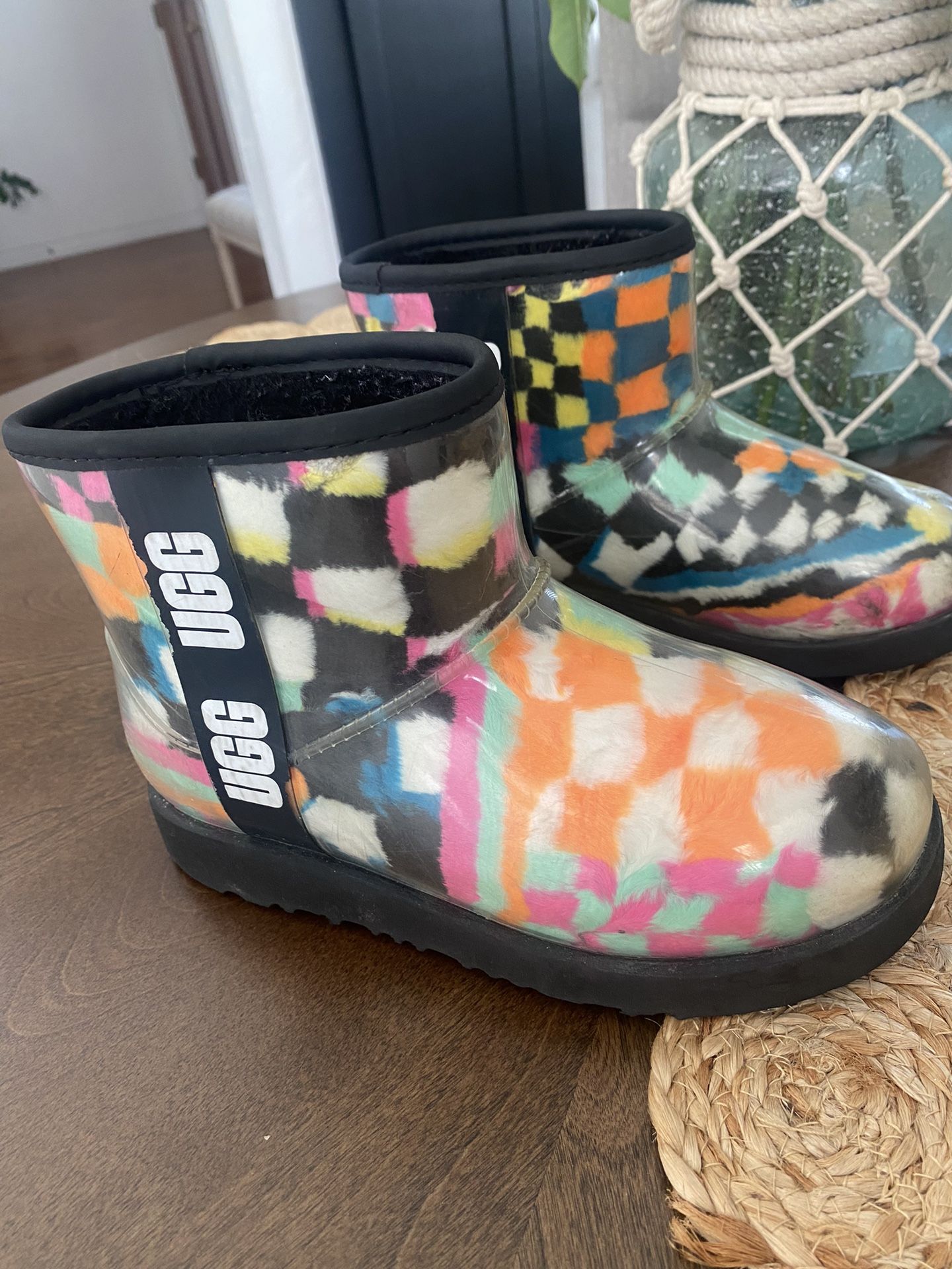 Ugg Rain Boots KIDS USA SIZE 2