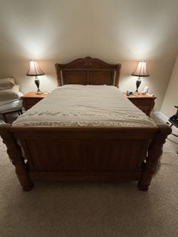 Queen Freestanding Bed