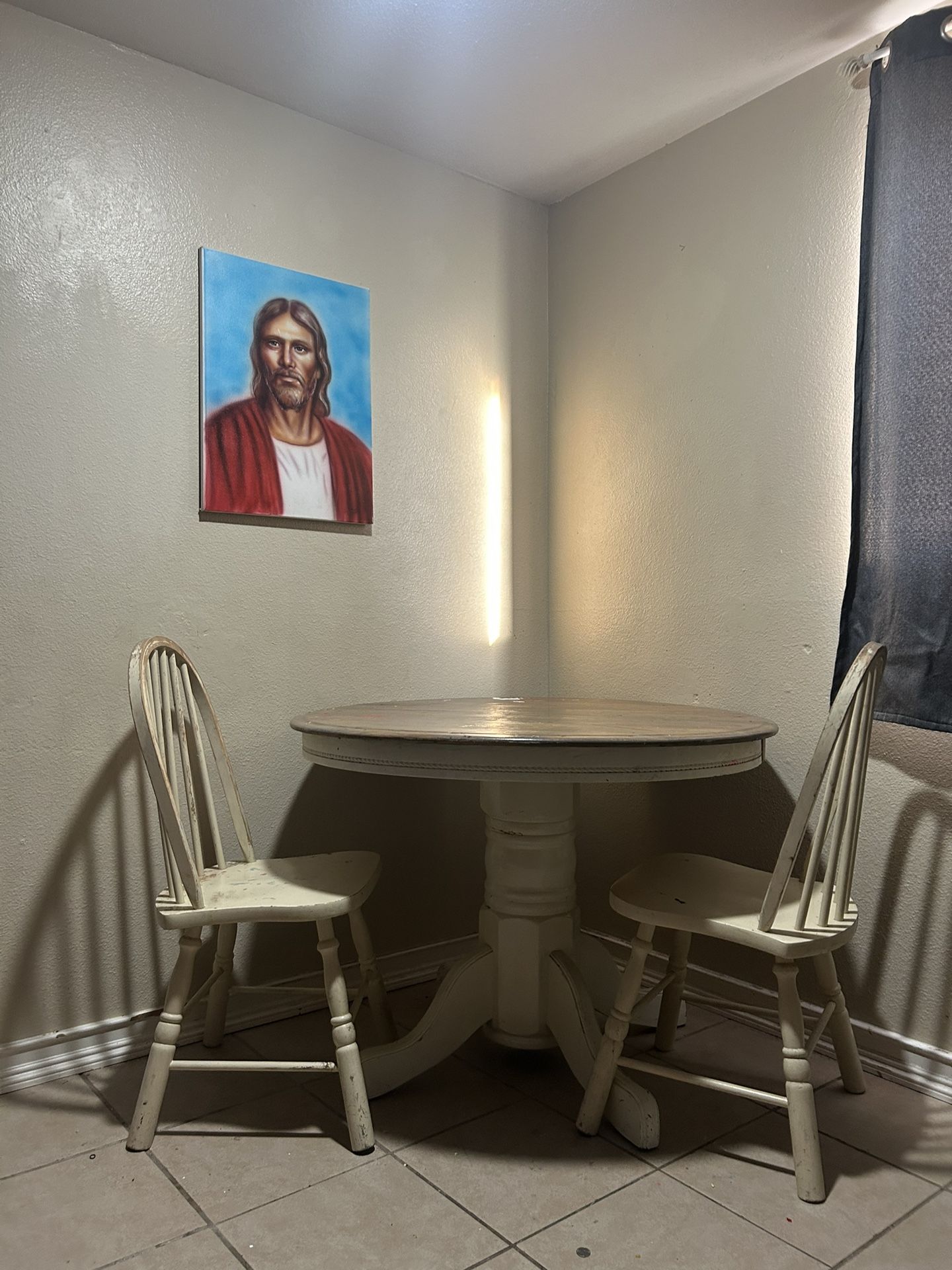 Table With Or Without Chairs