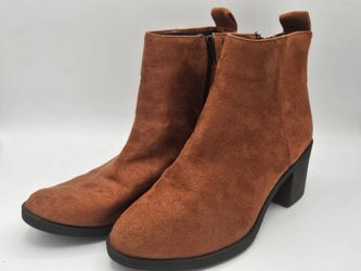 Divided H&M Women 8 Brown Faux Suede Ankle Booties Heel