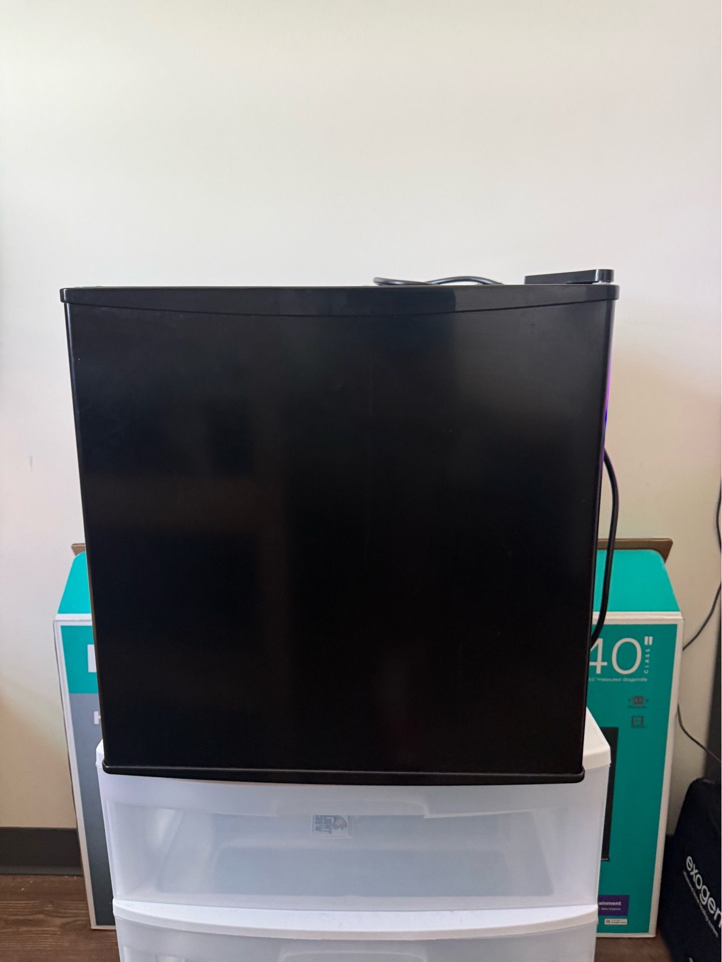 Mainstays 1.7 Cu Ft Compact Mini Refrigerator, needed it gone ASAP!
