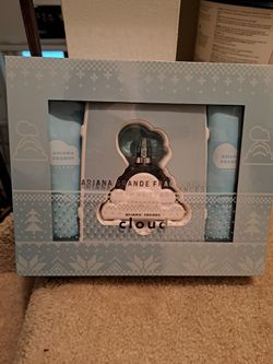 Ariana Grande cloud gift set