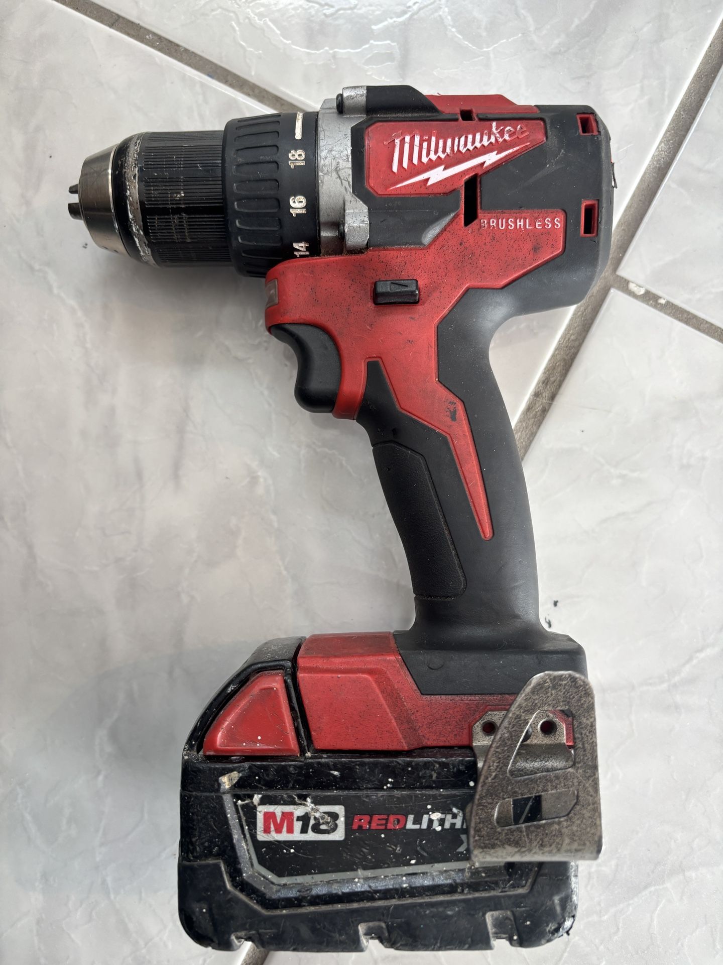 Milwaukee Drill / Bolt Cutters / Pliers / Screw Drivers