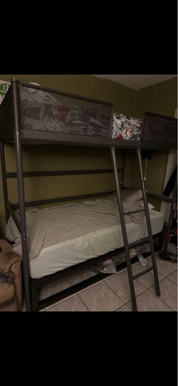 Metal Bunk Bed Frame with Ladder