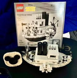 Lego 21317 Disney Mickey Mouse Steamboat Willie