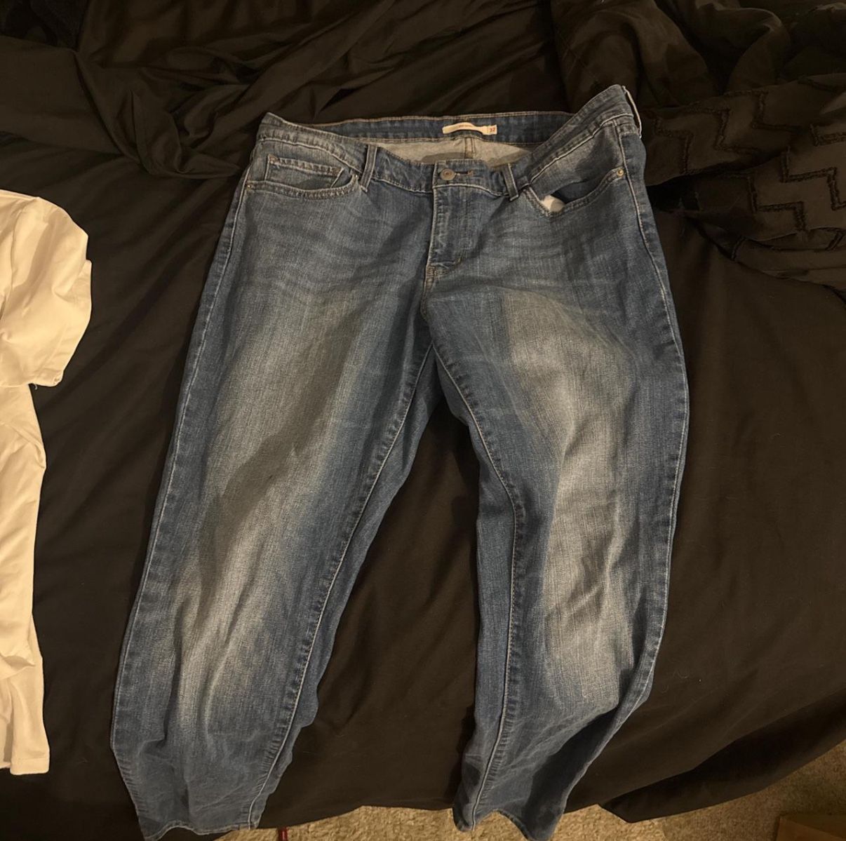 Levi women jeans