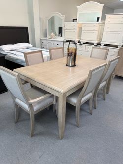 Dining set and buffet