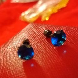 8mm Blue CZ / 18K Black Gold Plating Earrings 