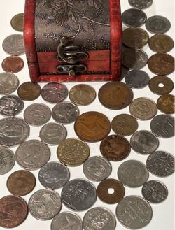 World coin collection, 50 coin in box