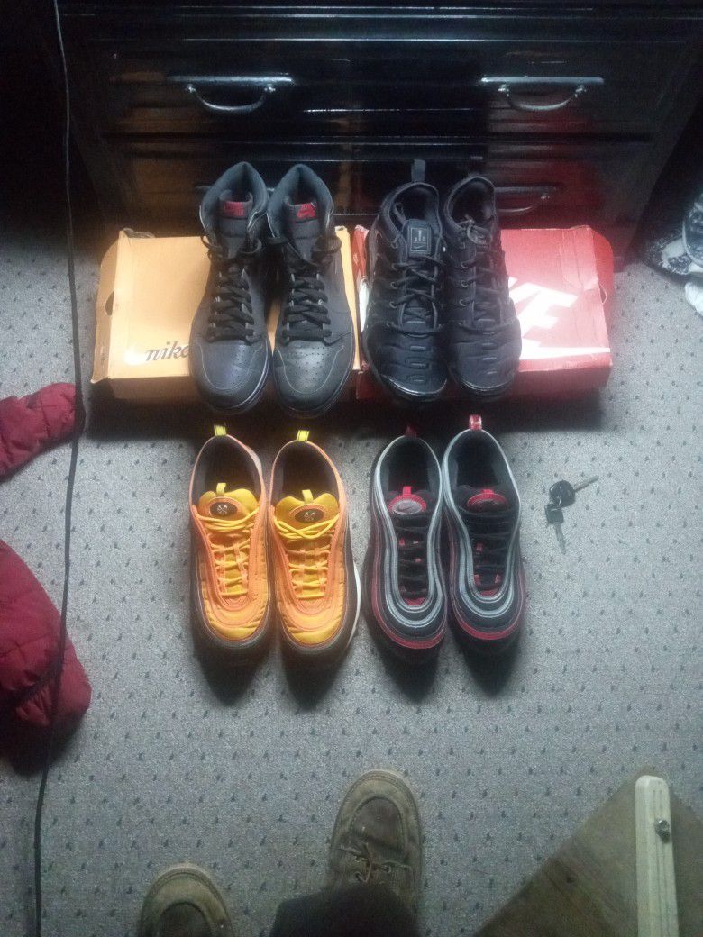 4 pair Size 12 Nike !!! ******MUST SEE*********