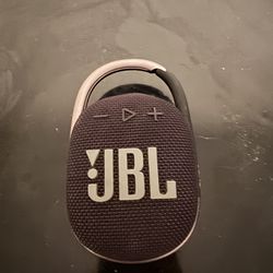 JBL clip 4 