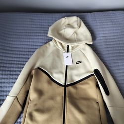 Nike Tech Kids Size Xl