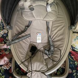 Monbebe 5-Mode Baby Swing with Bluetooth