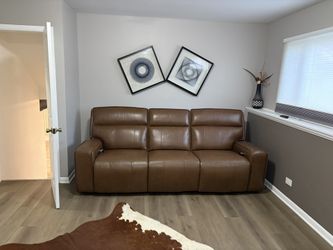 Luxurious Couch 2 Set With Heated Seats, Massage And Recliner