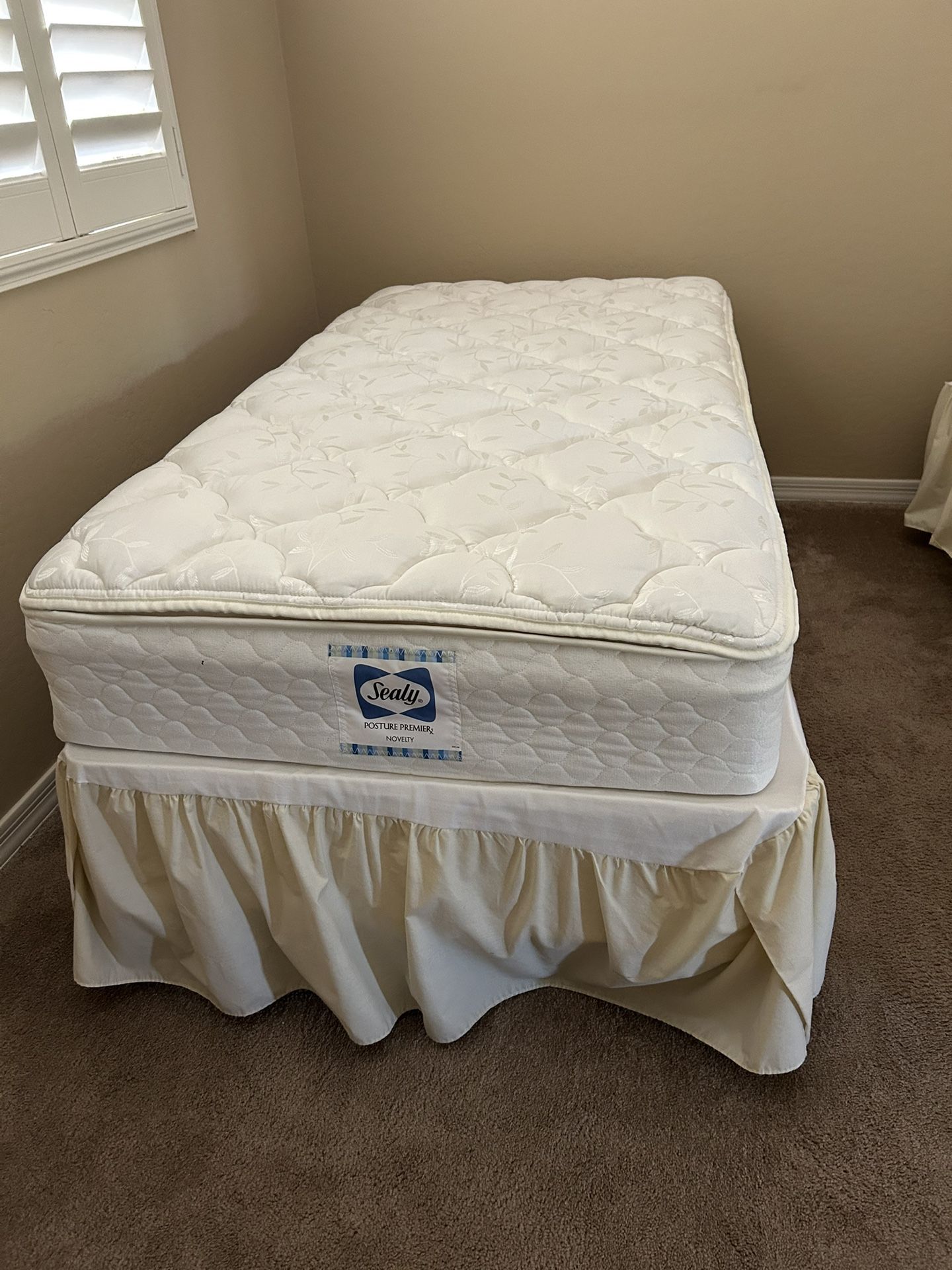 Sealy twin beds