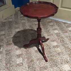 Nice Wood Table Pie Crust 