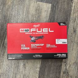 Milwaukee 2880-20 M18 FUEL 18V 4-1/2" / 5" Grinder Paddle Switch