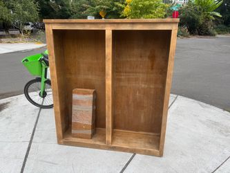 Free bookshelf