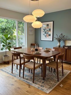 Nice vintage mid-century dining table w/2 extension leafs by Walter of Wabash