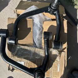 Upper Control Arms 