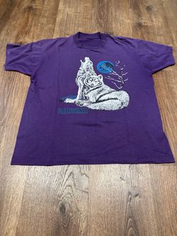 Vintage Purple California wolf graphic tee Size L