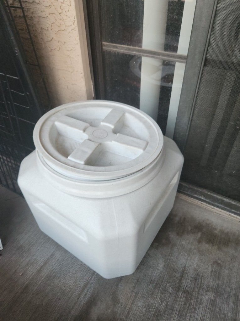 Pet Food Container Large