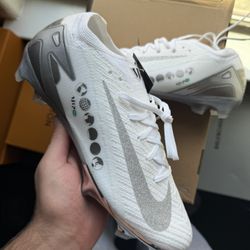 Nike Mercurial Size 8-8.5