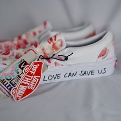 Sara Lorusso Van’s (Women’s Slip On, Size 5.0)